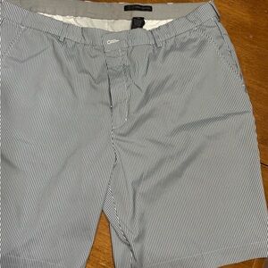 Men's Striped Greg Norman Shorts size 42